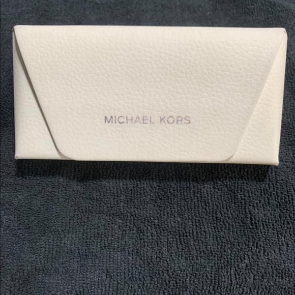 Michael Kors Chelsea polarized aviator sunglasses - Picture 6 of 7